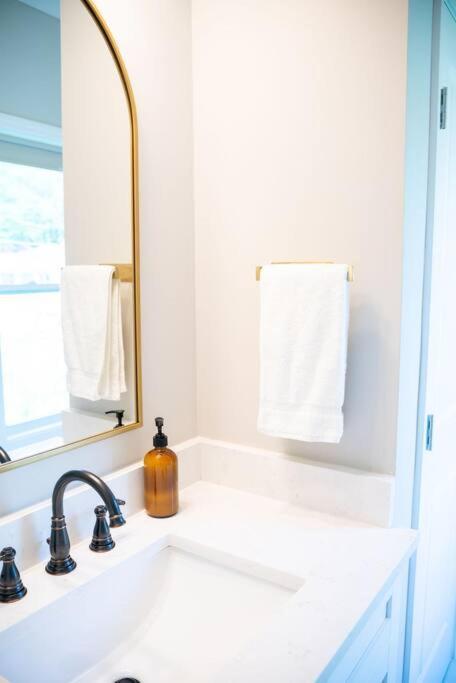 Brand New: Urban Oasis 5 Min From Mercedes Benz Atlanta Bagian luar foto